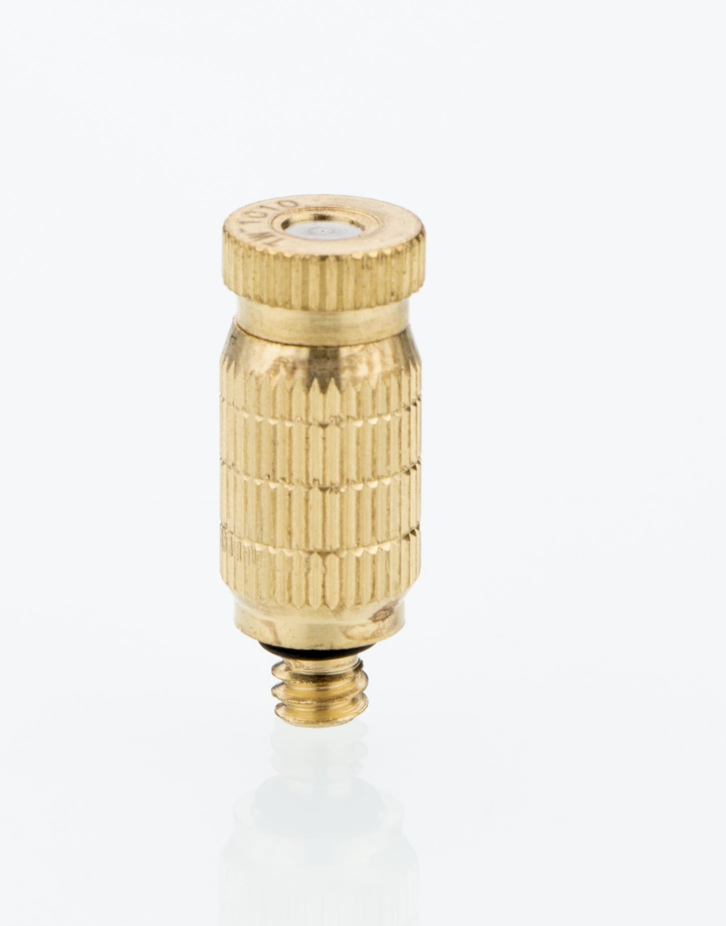 Brass two-section high pressure misting nozzle for anti-drip atomization